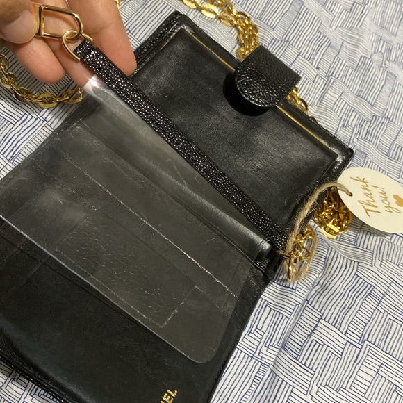 Chanel caviar wallet -converted to a WOC. Small and there is an insert included - Picture 7 of 17